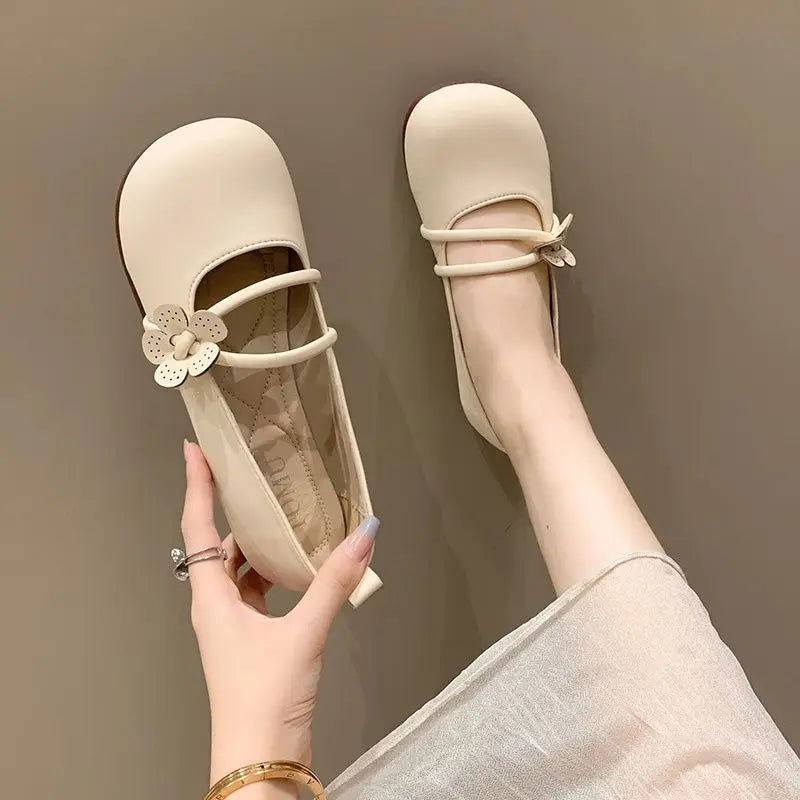 Détail de la bride élégante pour un bon maintien