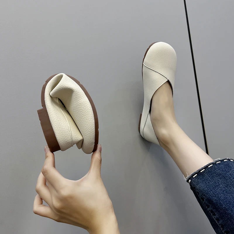 Détail de la finition élégante et moderne des ballerines