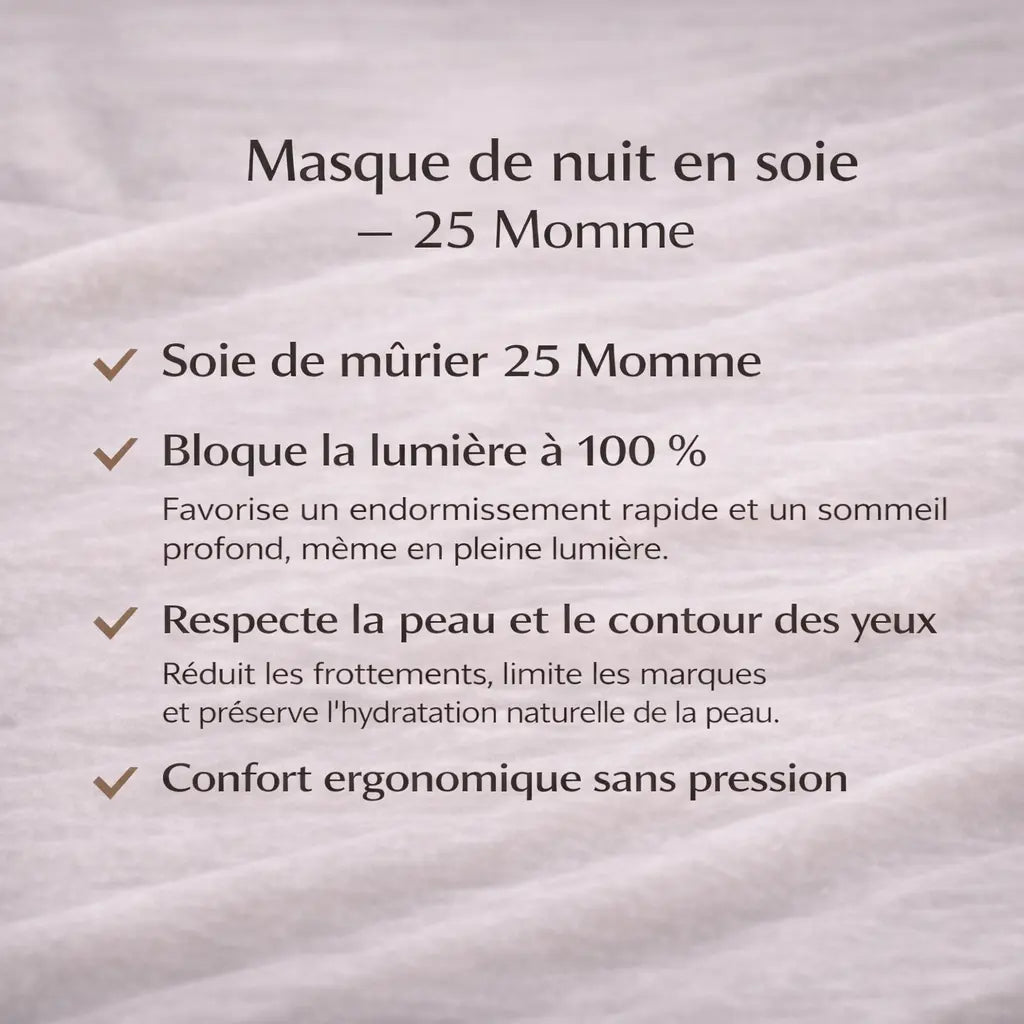 Masque de nuit en soie sur fond blanc, vue de face