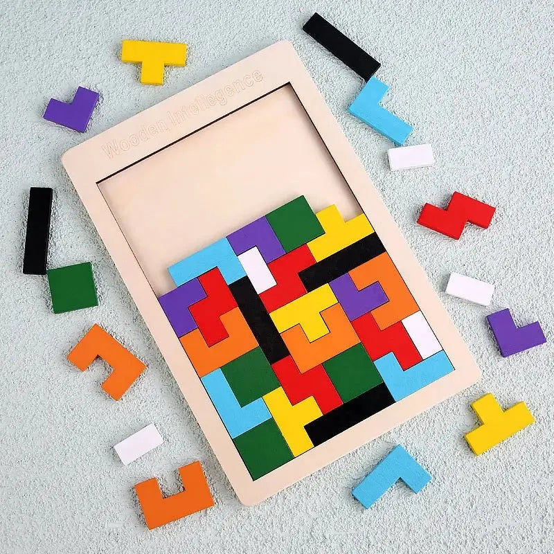 Puzzle 3D en bois avec pièces géométriques colorées