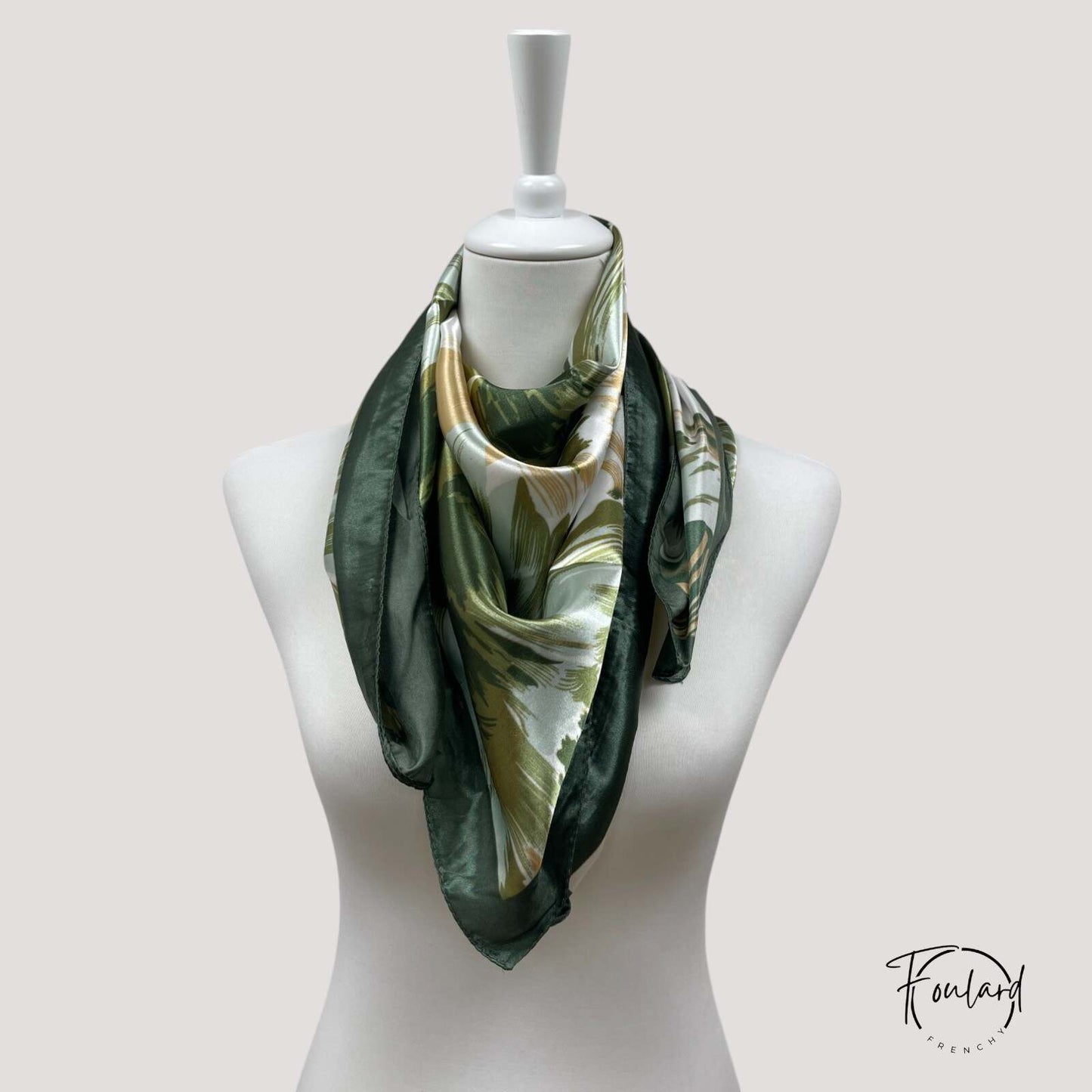 Vue rapprochée des motifs zen sur fond vert