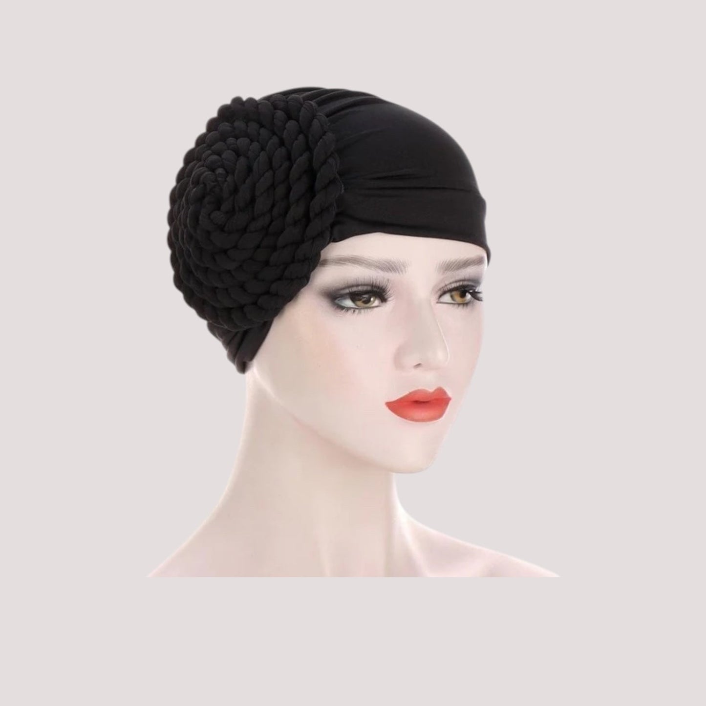 Bonnet noir uni pour femme, texture lisse et douce