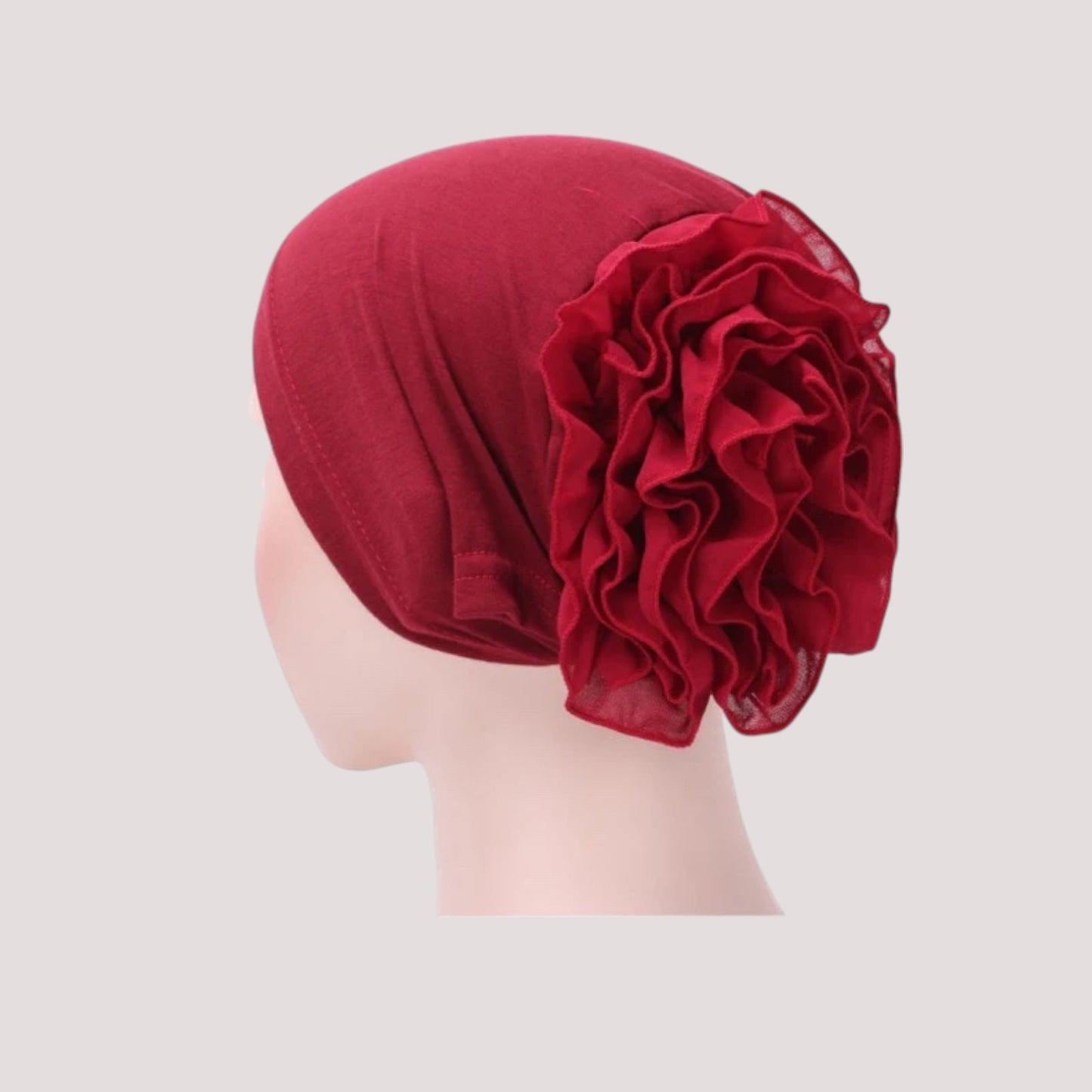 Foulard rouge en mousseline pour chimiothérapie, vue de face