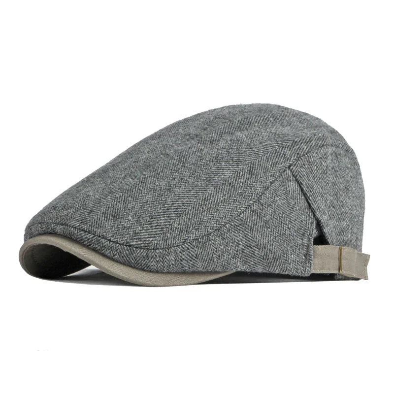 Détail de la visière en toile du béret chevron