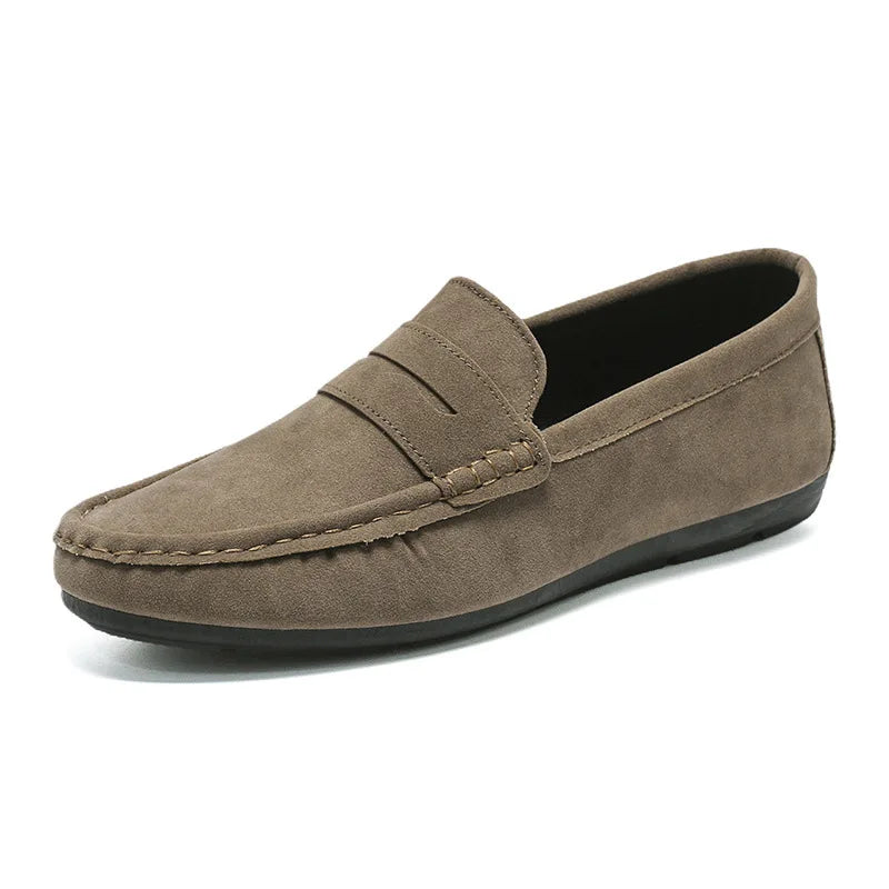 Vue de dessus des mocassins montrant la forme élégante