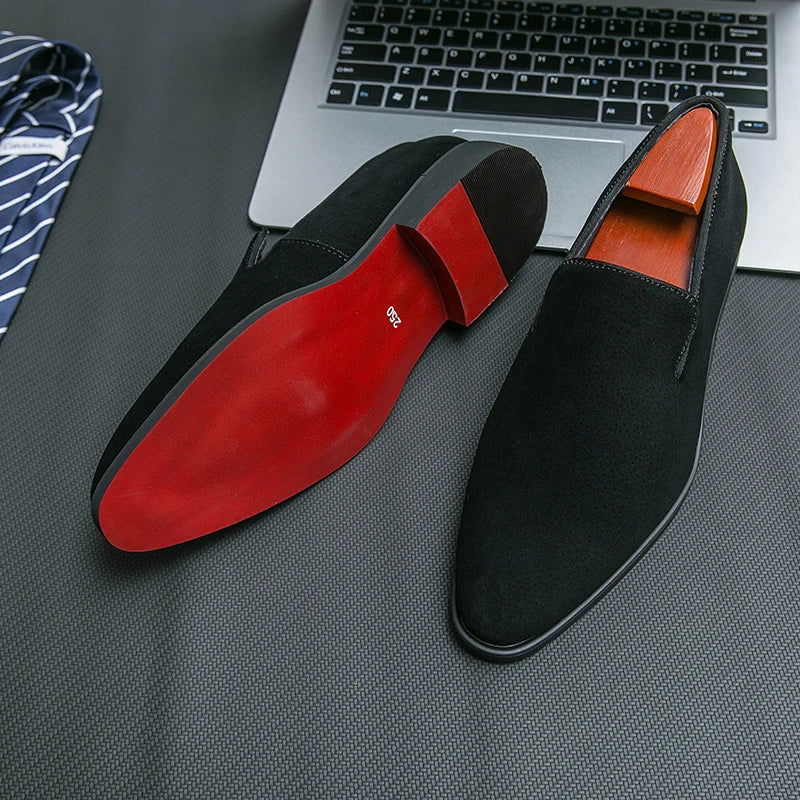 Mocassins en daim avec semelle ergonomique, vue latérale
