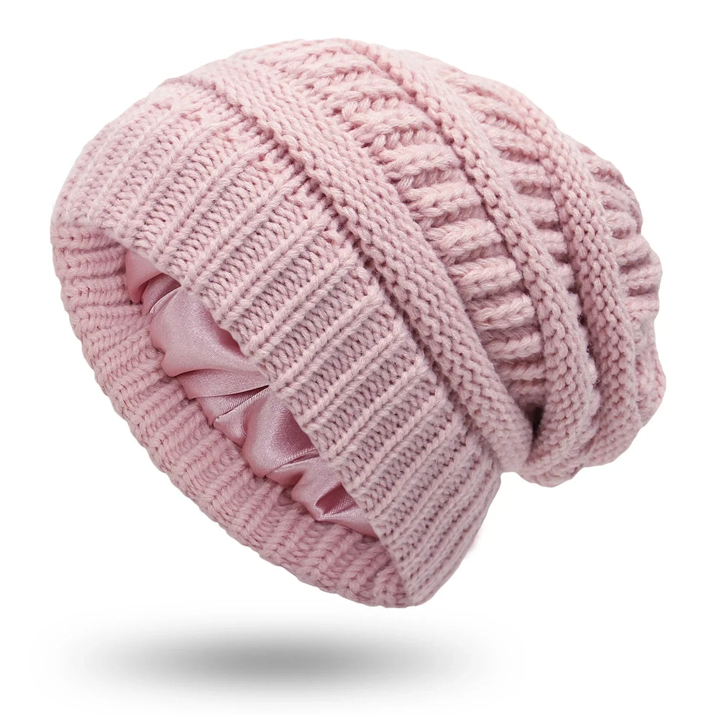 Bonnet plié, mettant en avant la doublure satinée