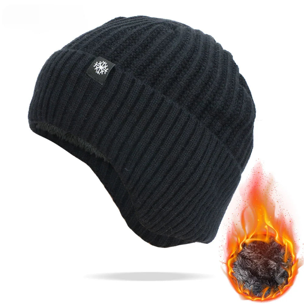 Gros plan sur le logo flocon de neige du bonnet