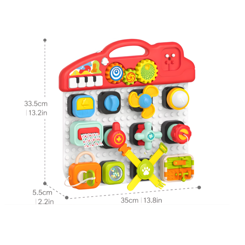 Vue de côté du tableau Montessori avec activités variées