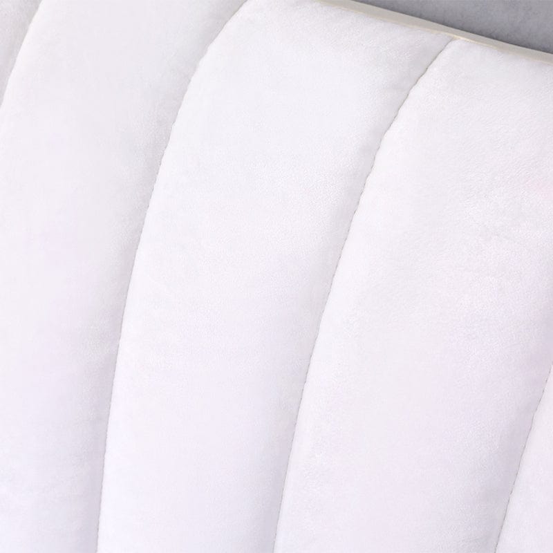 Détail du tissu doux et rembourré de la housse