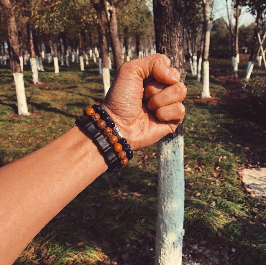 Bracelet en pierres naturelles avec un totem bouddhiste