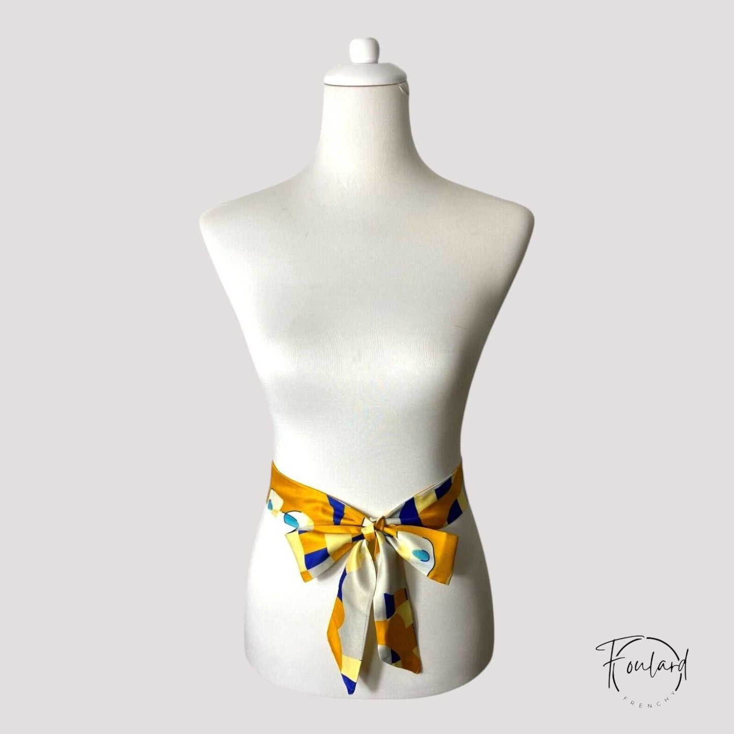 Ceinture foulard satinée jaune et bleu motifs géométriques