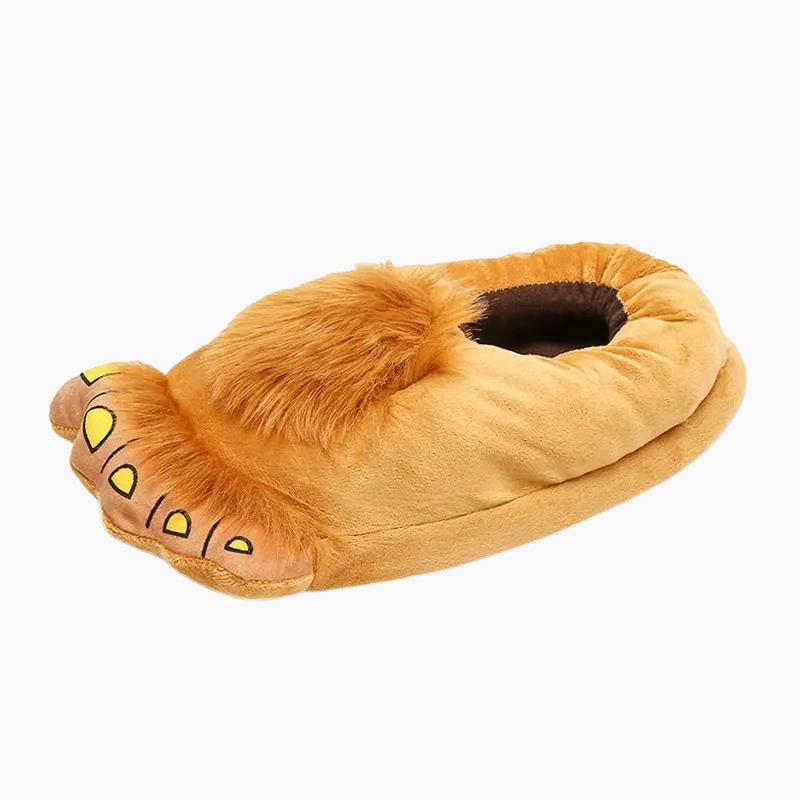 Chaussons en polaire imitant des pieds de hobbit poilus