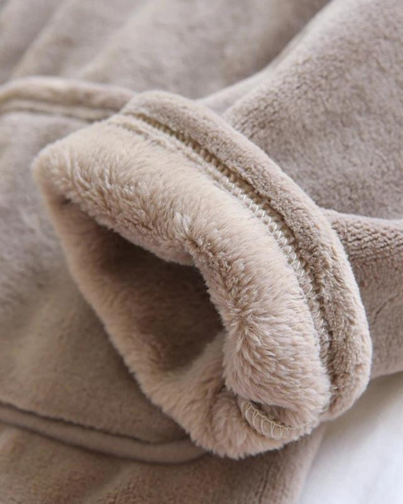 Haut de pyjama gris avec deux poches pratiques