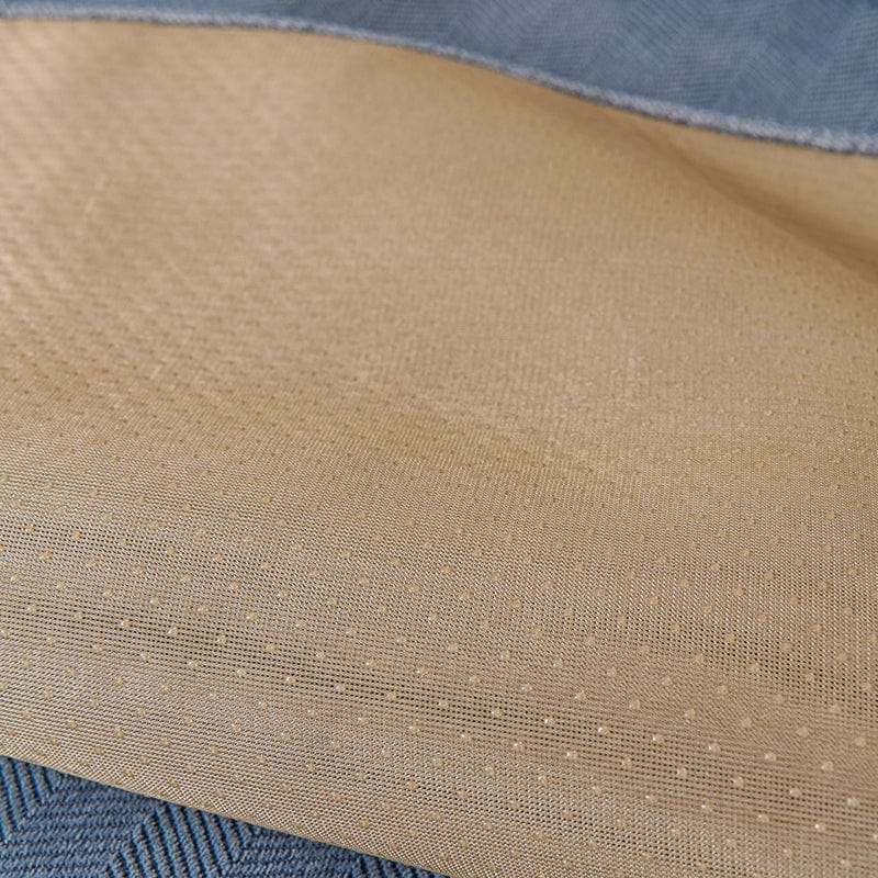 Zoom sur la texture résistante aux taches de la housse