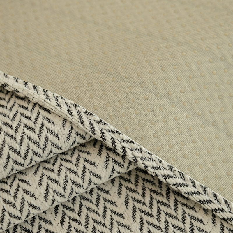 Détail du motif chevron sur tissu italien