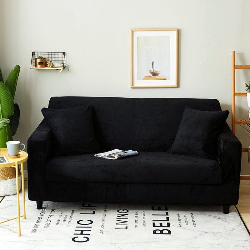 Installation facile d'une housse en velours sur un canapé