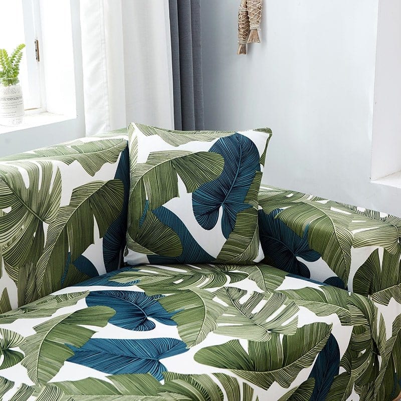 Deux housses de coussin extensibles sur canapé moderne