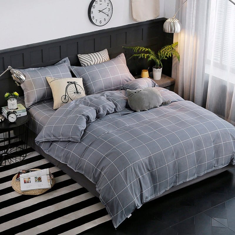 Housse de couette en polyester sur un lit bien fait
