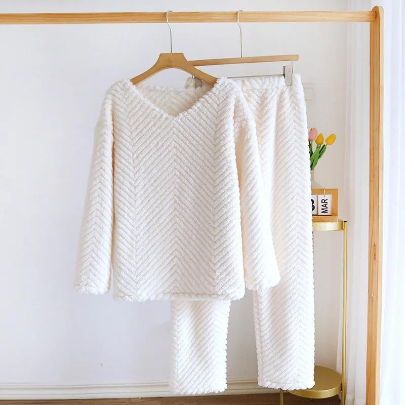 Ensemble pyjama blanc en pilou pilou pour femme