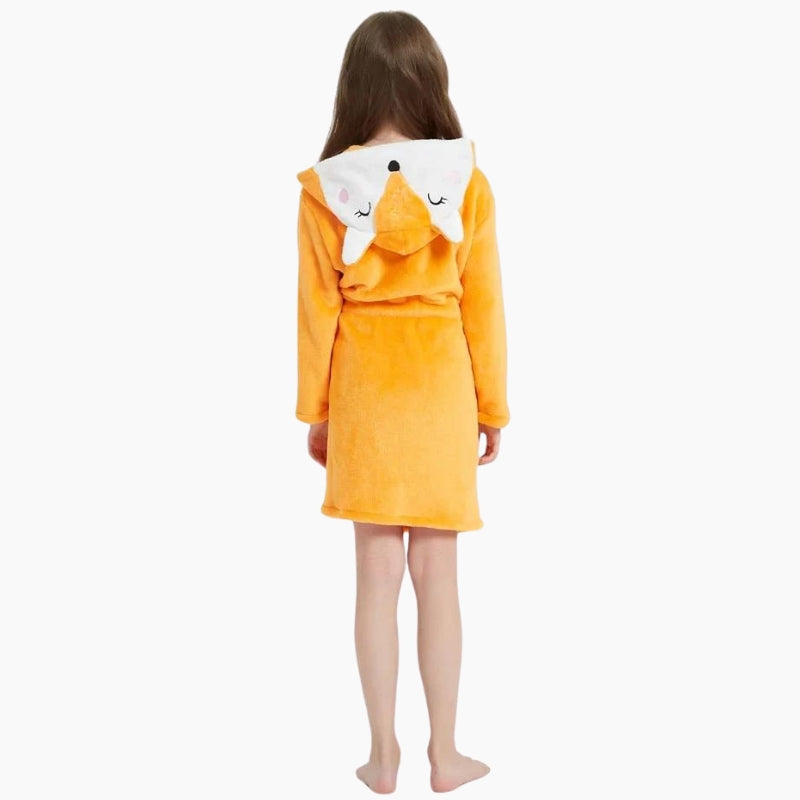 Détail de la capuche renard sur peignoir polaire