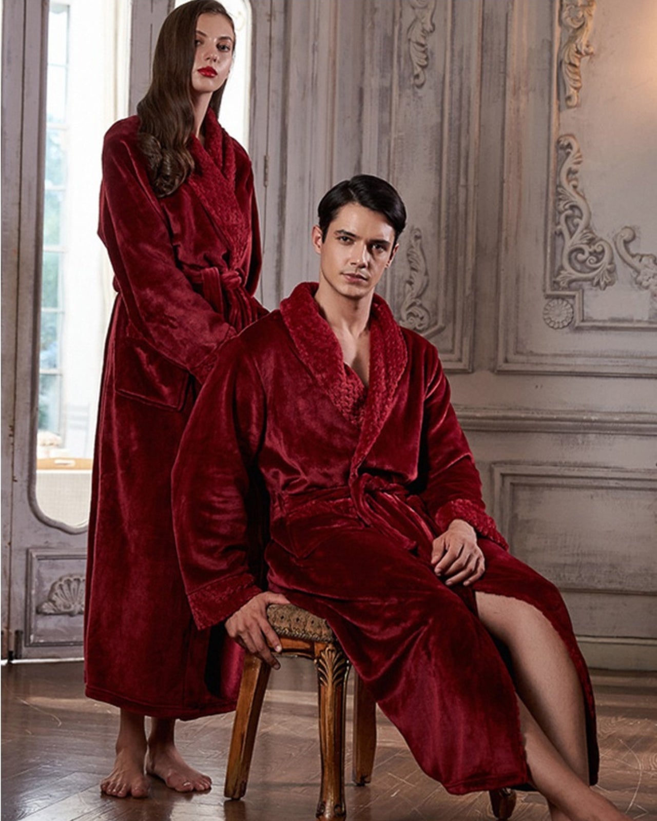 Peignoir couple polaire épais avec moumoute rouge