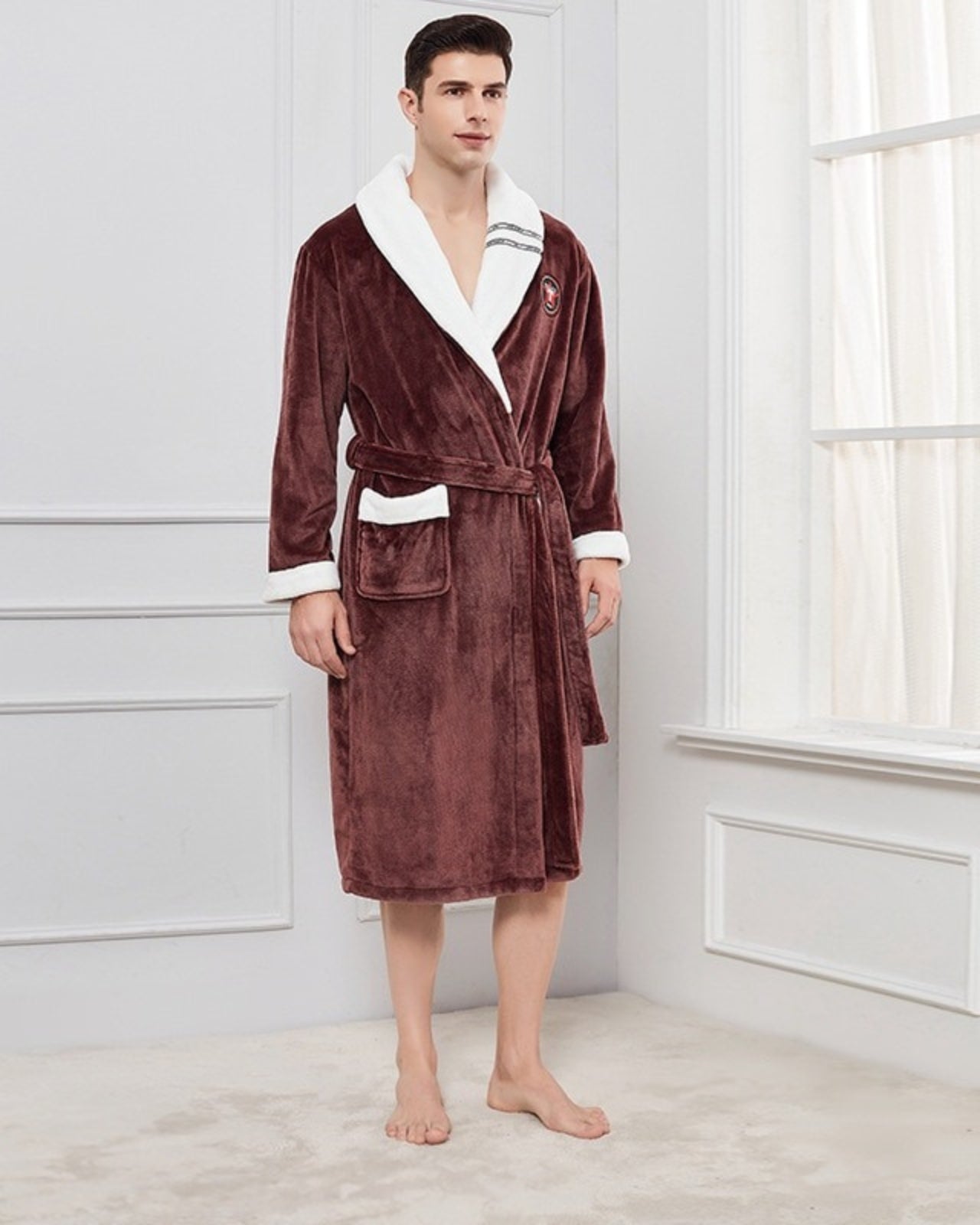 Peignoir homme polaire kimono col en V marron et blanc