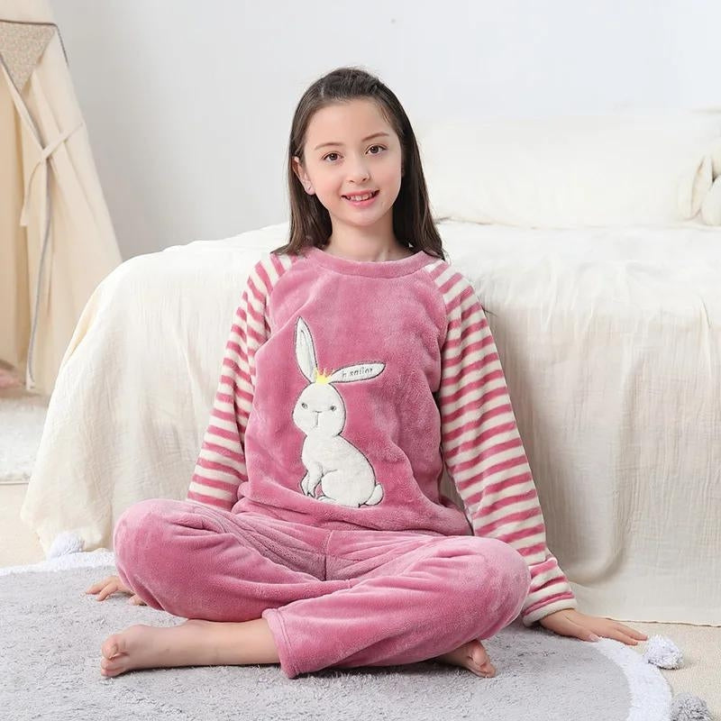 Pyjama rose en polaire avec motif lapin brodé pour fille