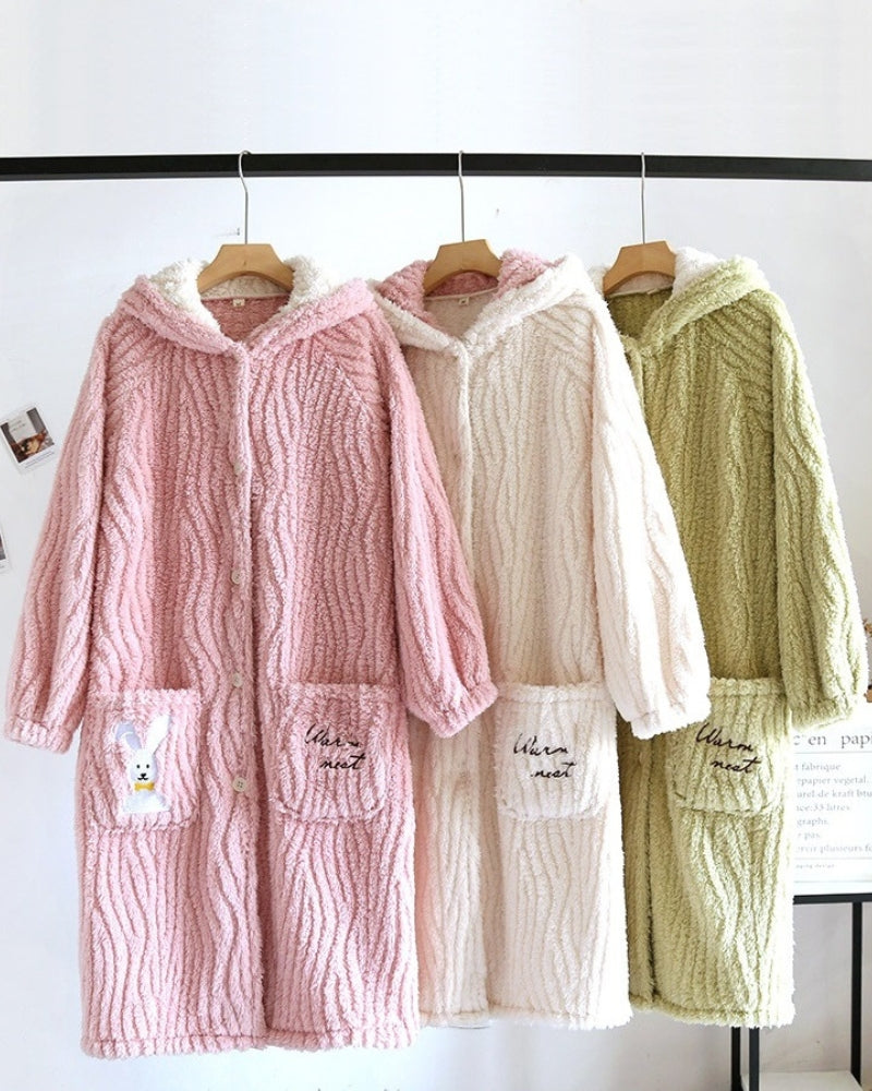 Robe de chambre verte avec capuche et motifs amusants