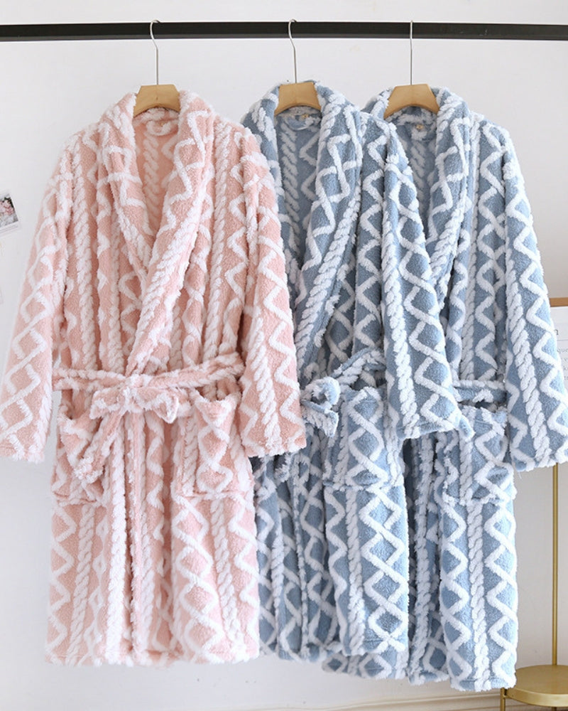 Robe de chambre homme à motifs croisés bleus et blancs