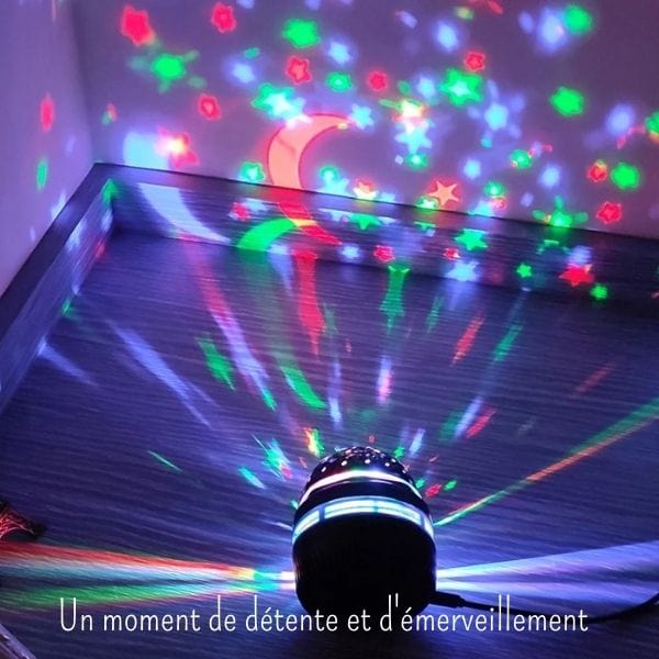 Vue rapprochée des étoiles projetées en couleurs