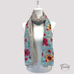 Vue d'ensemble du foulard léger et fluide