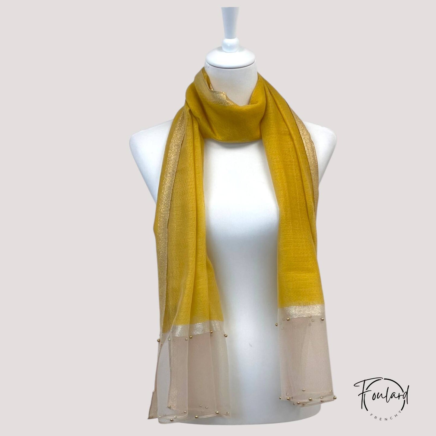 Foulard jaune moutarde avec voile transparent et perles dorées