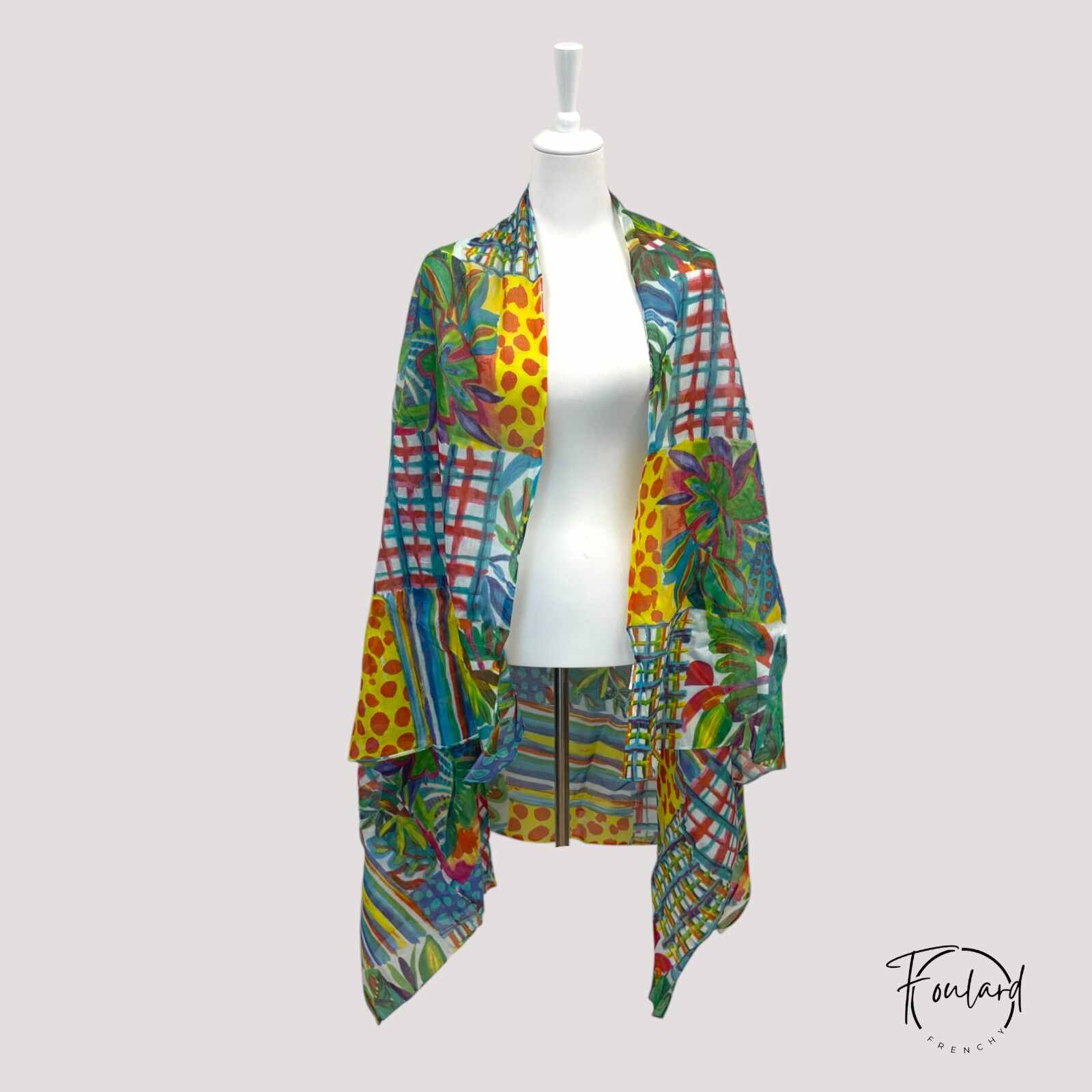 Foulard en coton avec motifs floraux et géométriques colorés