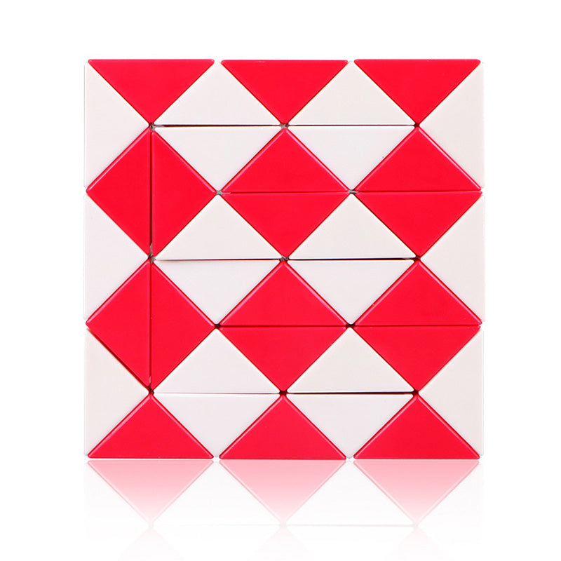 Serpent magique rouge de 36 segments, formant un angle droit