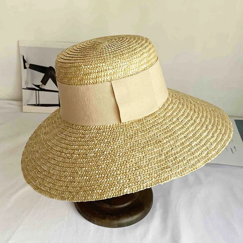 Chapeau de paille structuré avec une ombre douce