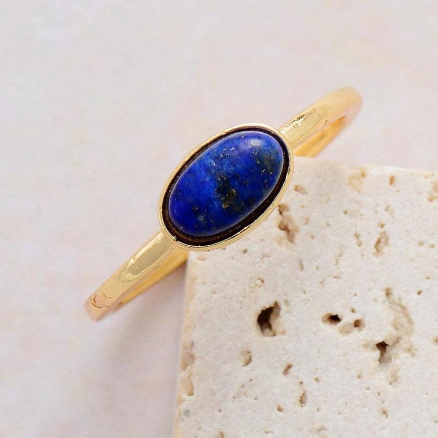 Bague en turquoise, couleur vive et éclatante