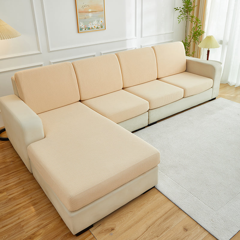 Housse beige déperlante sur coussin, vue de face