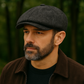 Casquette gavroche gris foncé sur fond blanc