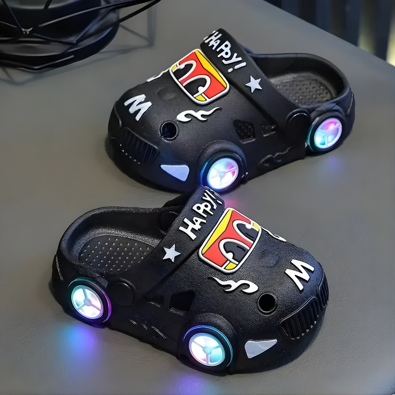 Chaussons voiture noirs, design amusant pour enfants