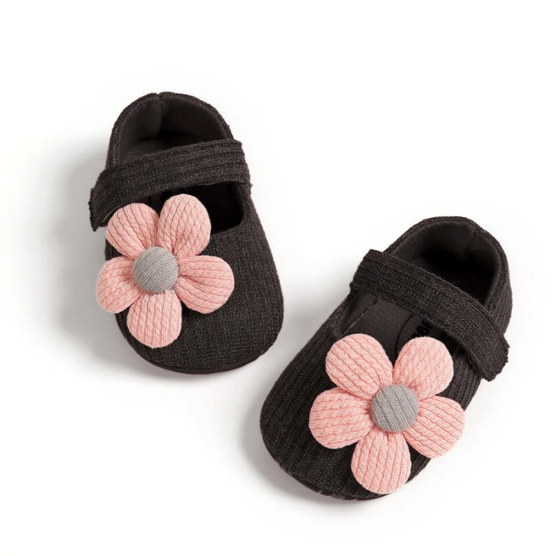 Chaussures bébé noires avec motifs de fleurs