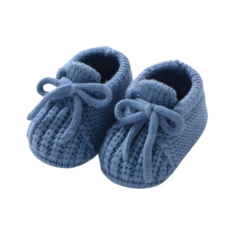 Chaussons bébé tricotés bleus, confort et chaleur