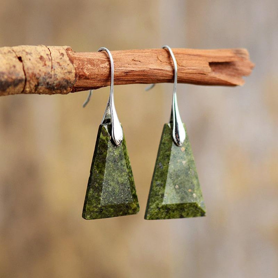 Vue d'ensemble des boucles d'oreilles pendantes en jaspe
