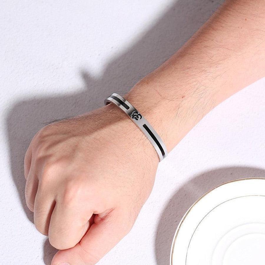 Bracelet jonc OM élégant, acier inoxydable poli