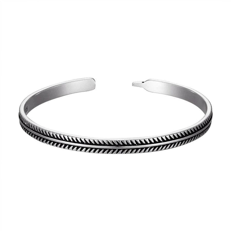 Ensemble de bracelets joncs argentés, différents styles et tailles