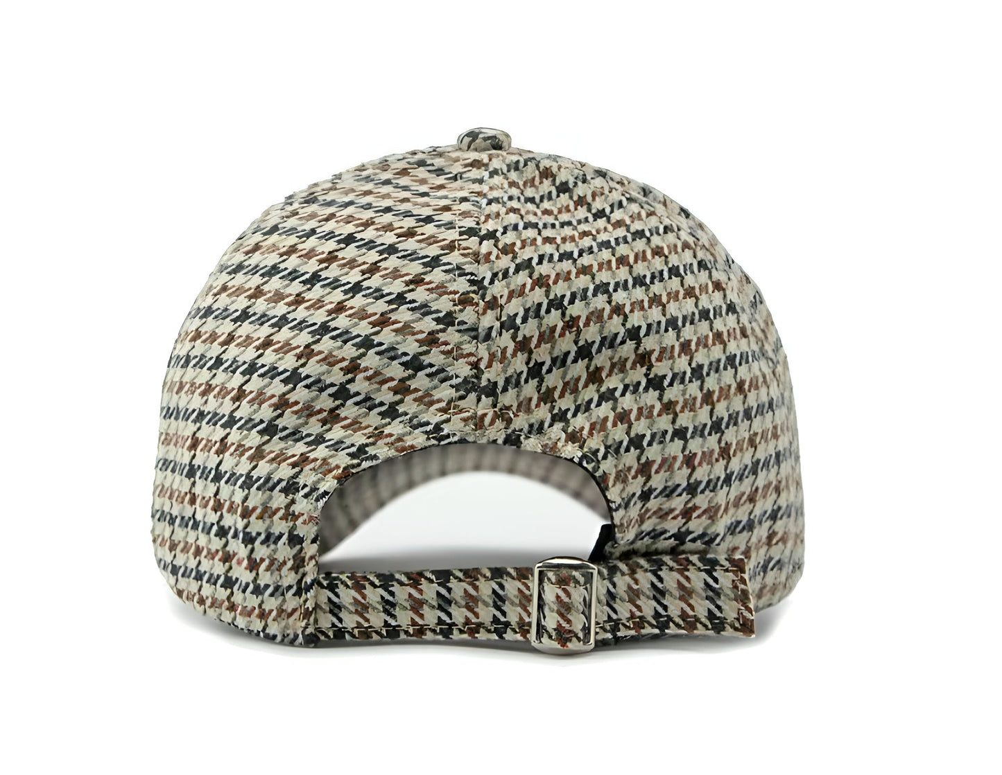 Vue rapprochée d'une casquette à carreaux vintage