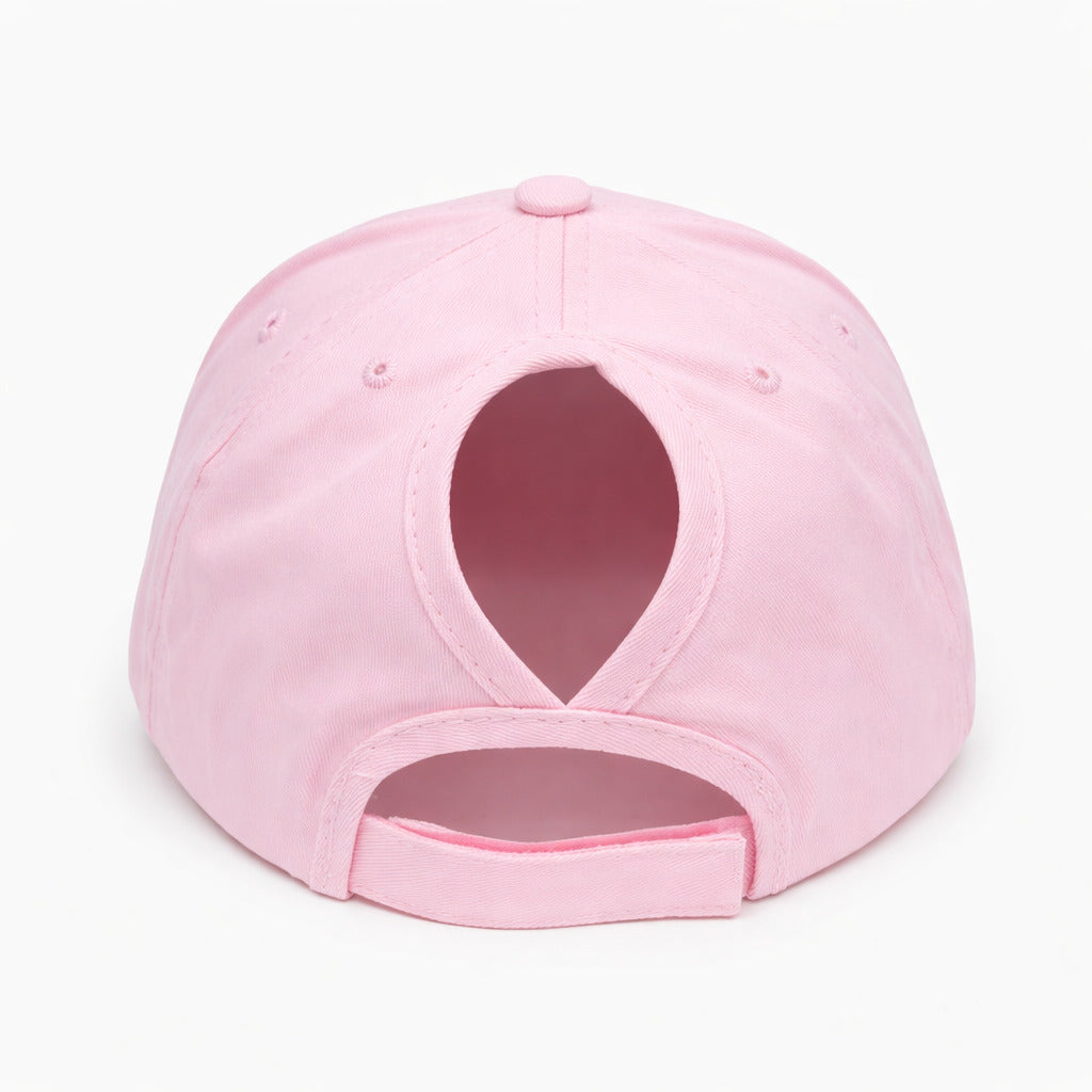 Gros plan sur l'ouverture arrière d'une casquette élégante