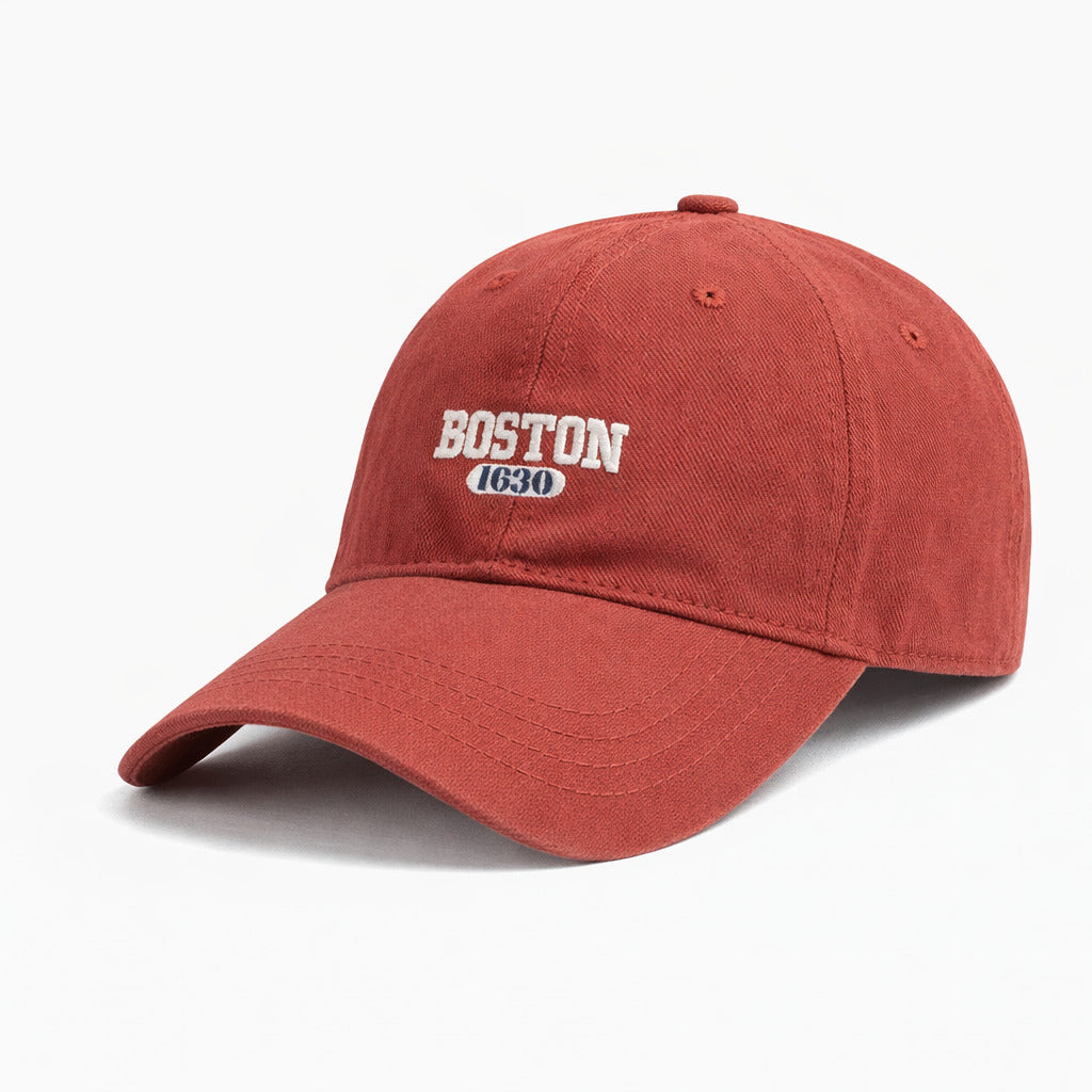 Vue latérale d'une casquette avec coutures renforcées