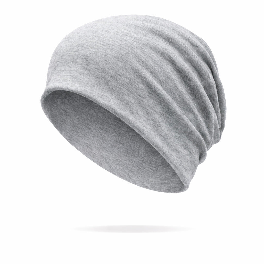Détail de la couture du bonnet en coton respirant