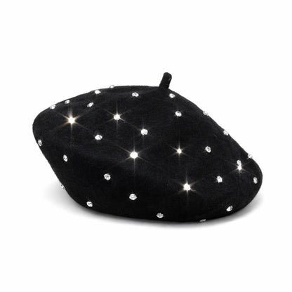 Gros plan sur un béret en laine, texture douce